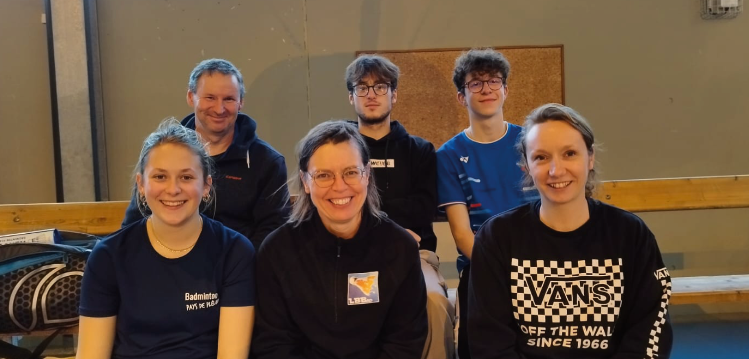 Équipe Mixte D1 du club de badminton de Plélan-le-Petit